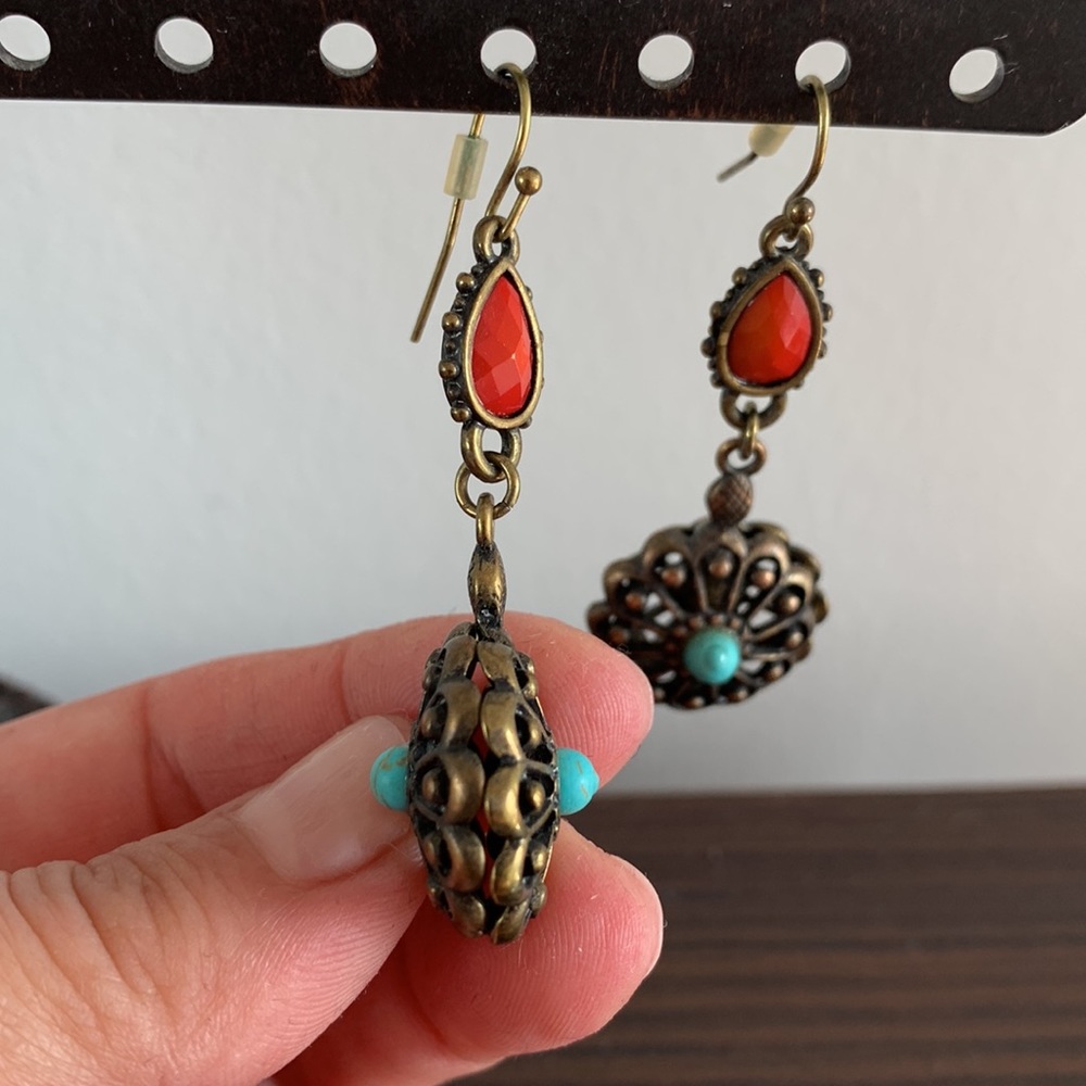 Beautiful earrings - Picture 3 of 4